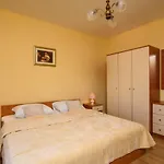 Karmen 2 Trogir
