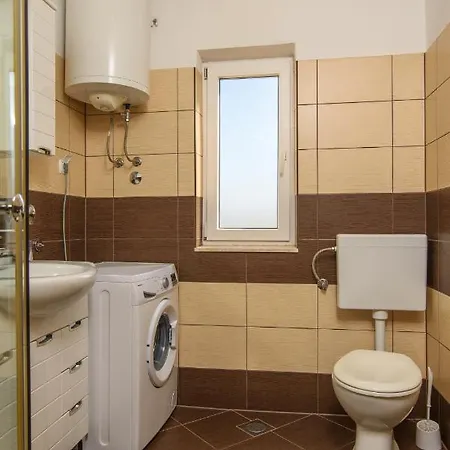 Apartmán Karmen 2 *